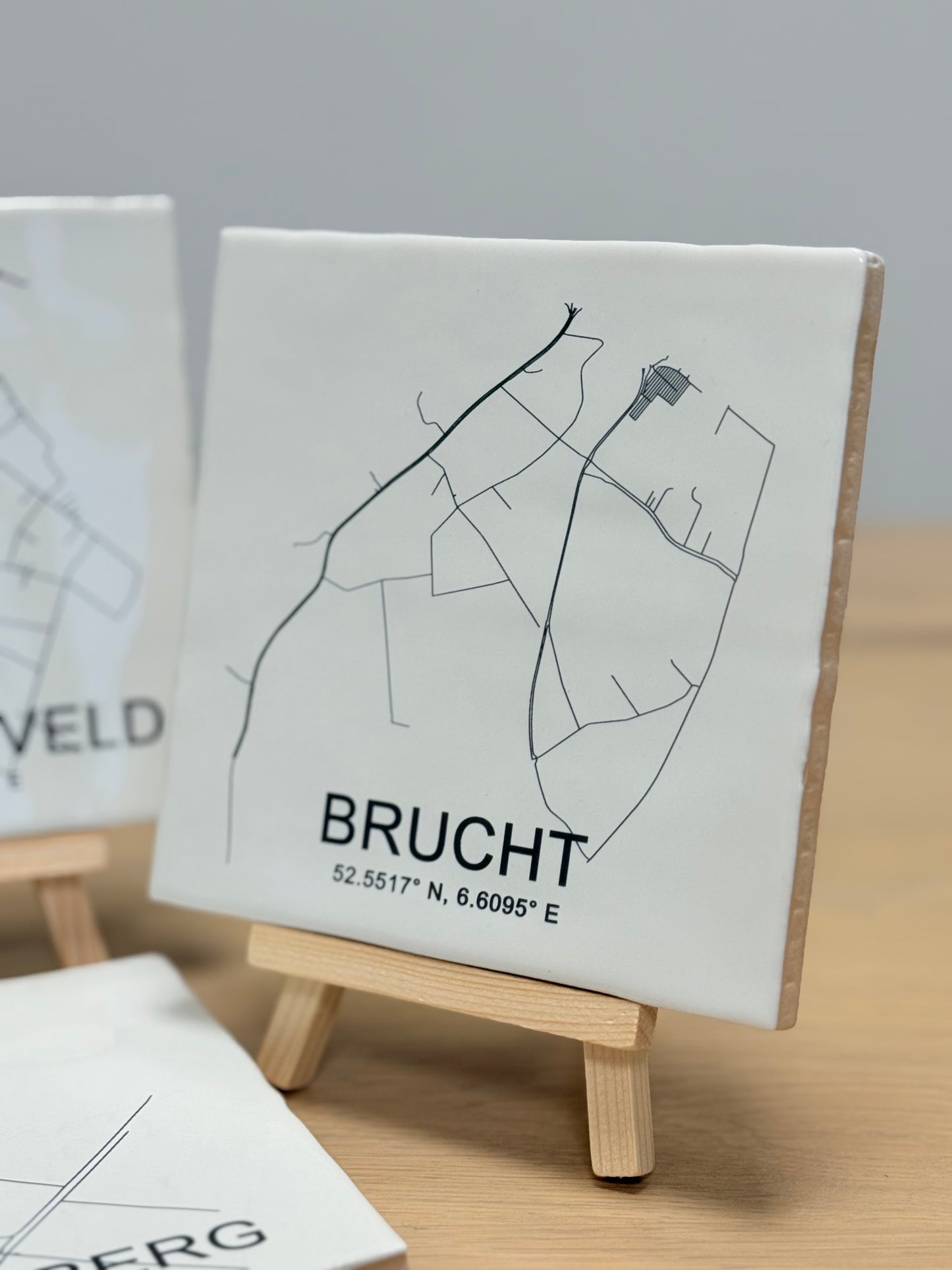 Tegeltje - met je eigen favoriete woonplaats (div. kleuren)
